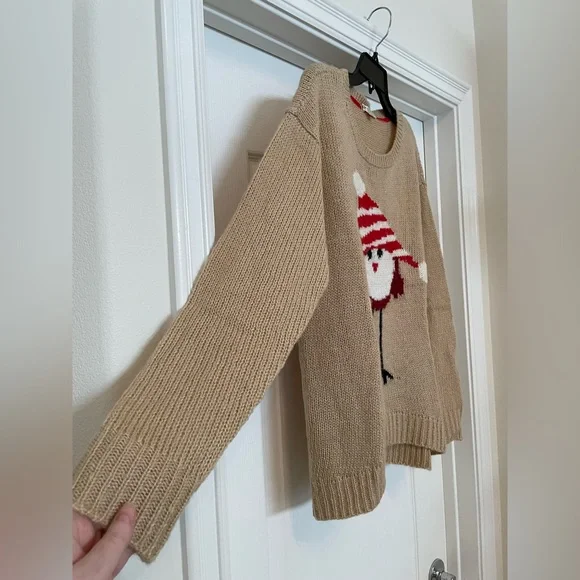 Olt long sleeve crew neck sweater size Large in camel with cute bird 🎉Host Pick🎉 - Picture 4 of 7